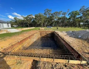 clay soil swimming pool footings