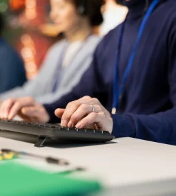 close-up-customer-service-operator-assisting-customers-with-issues